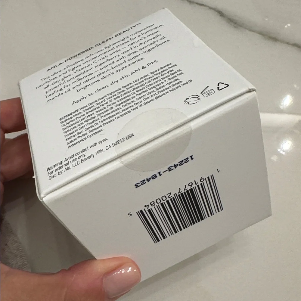 NIB ALO GLOW SYSTEM LUMINIZING FACE MOISTURIZER - Picture 3 of 6